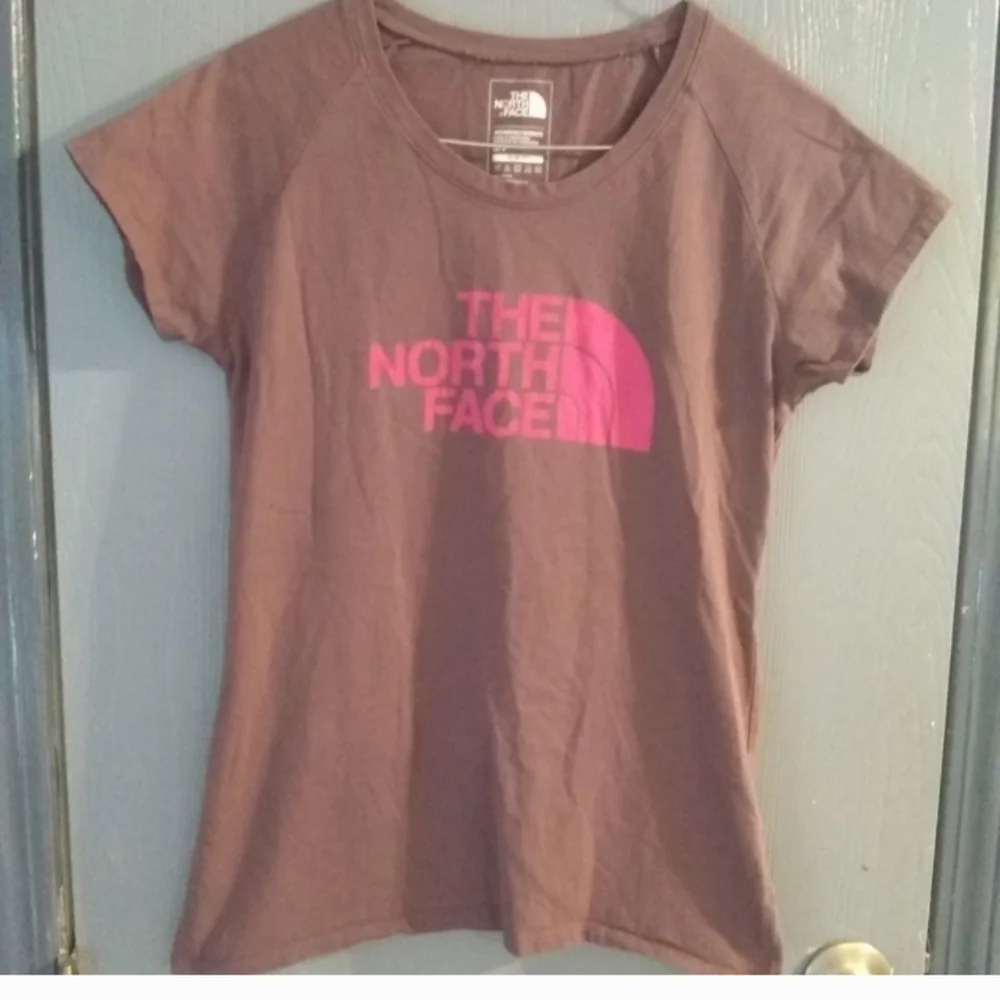 🐮 🐄 The North Face Women's Short sSeeve T-Shirt - Picture 2 of 4